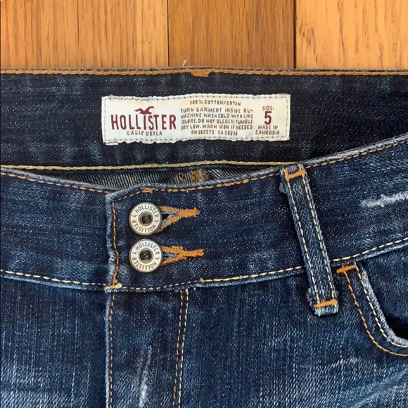 Hollister mini skirt - Picture 2 of 3